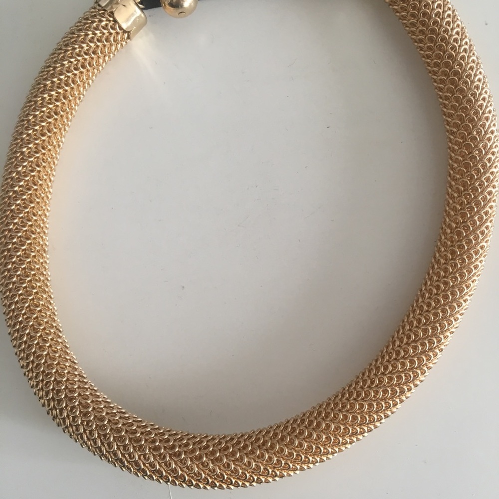 Windsor//  2 piece jewelry set Gold - Picture 5 of 6